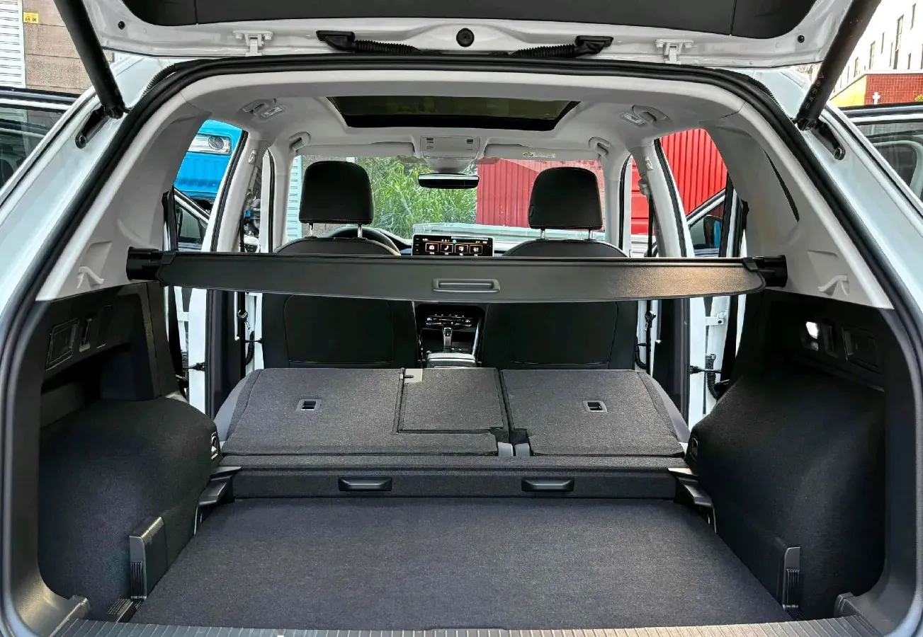 2023 Volkswagen Tayron 2.0T 186HP L4 7DCT,autocango,china used car exporter,china ev exporter,chinese used car exporter,chinese used ev exporter