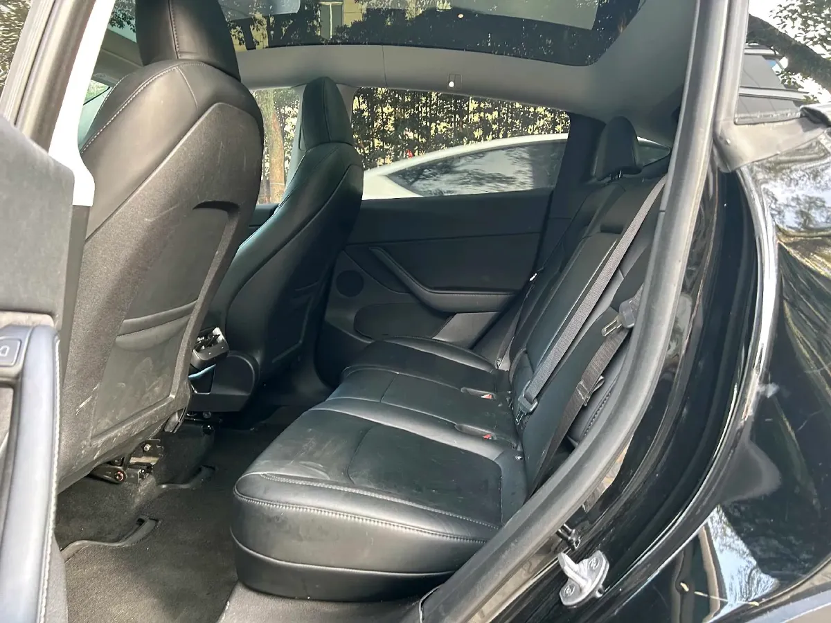 2022 Tesla Model Y BEV 60KWH,autocango,china used car exporter,china ev exporter,chinese used car exporter,chinese used ev exporter