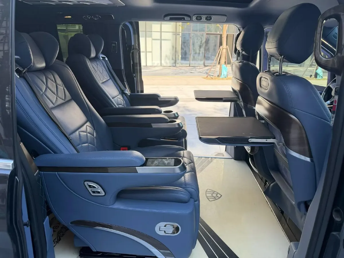 2020 Mercedes-Benz V Class 2.0T 211HP L4 9AT,autocango,china used car exporter,china ev exporter,chinese used car exporter,chinese used ev exporter