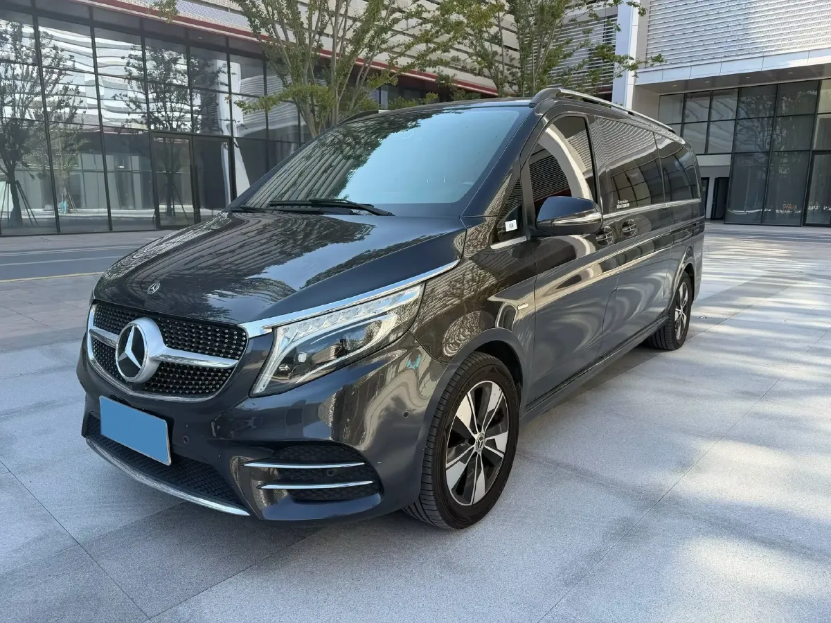 2020 Mercedes-Benz V Class 2.0T 211HP L4 9AT,autocango,china used car exporter,china ev exporter,chinese used car exporter,chinese used ev exporter