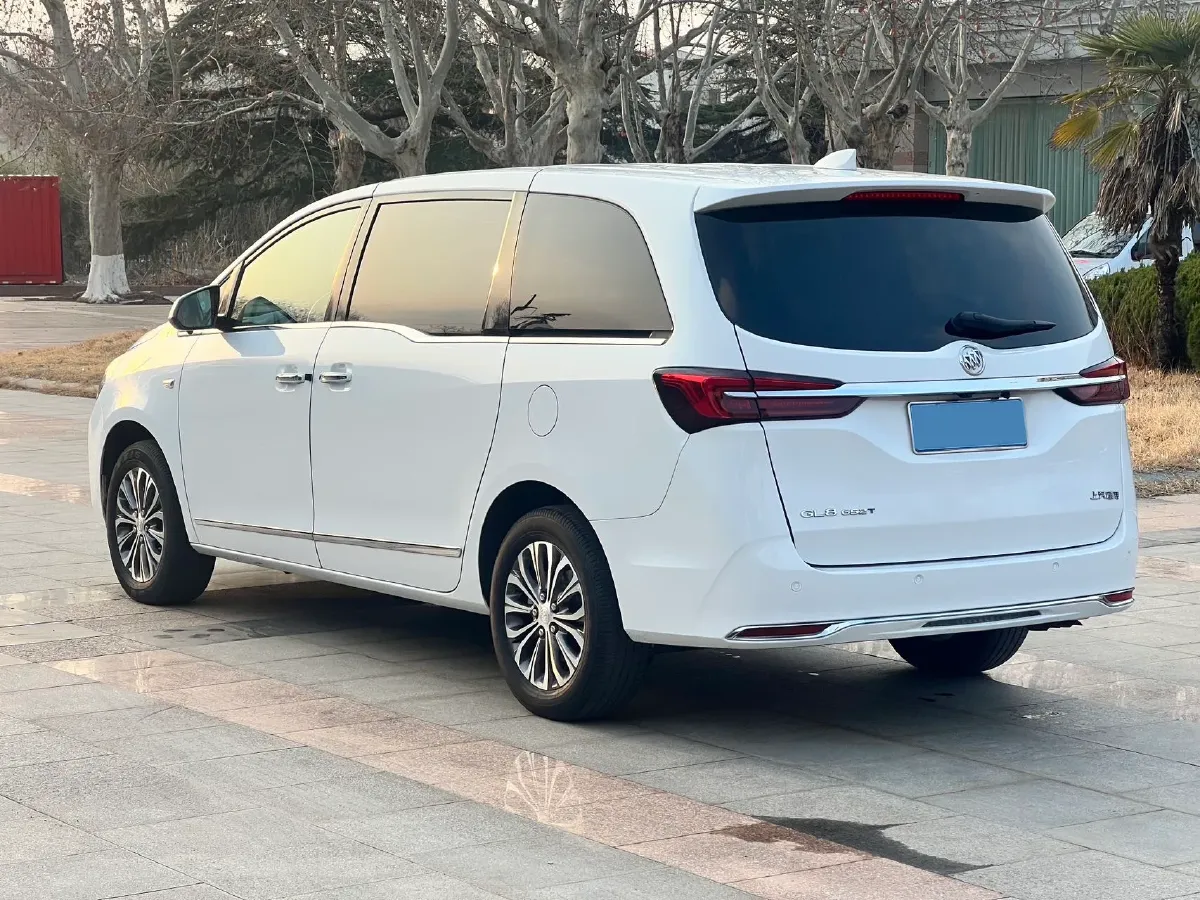 2022 Buick GL8 2.0T 237HP L4 9AT,autocango,china used car exporter,china ev exporter,chinese used car exporter,chinese used ev exporter