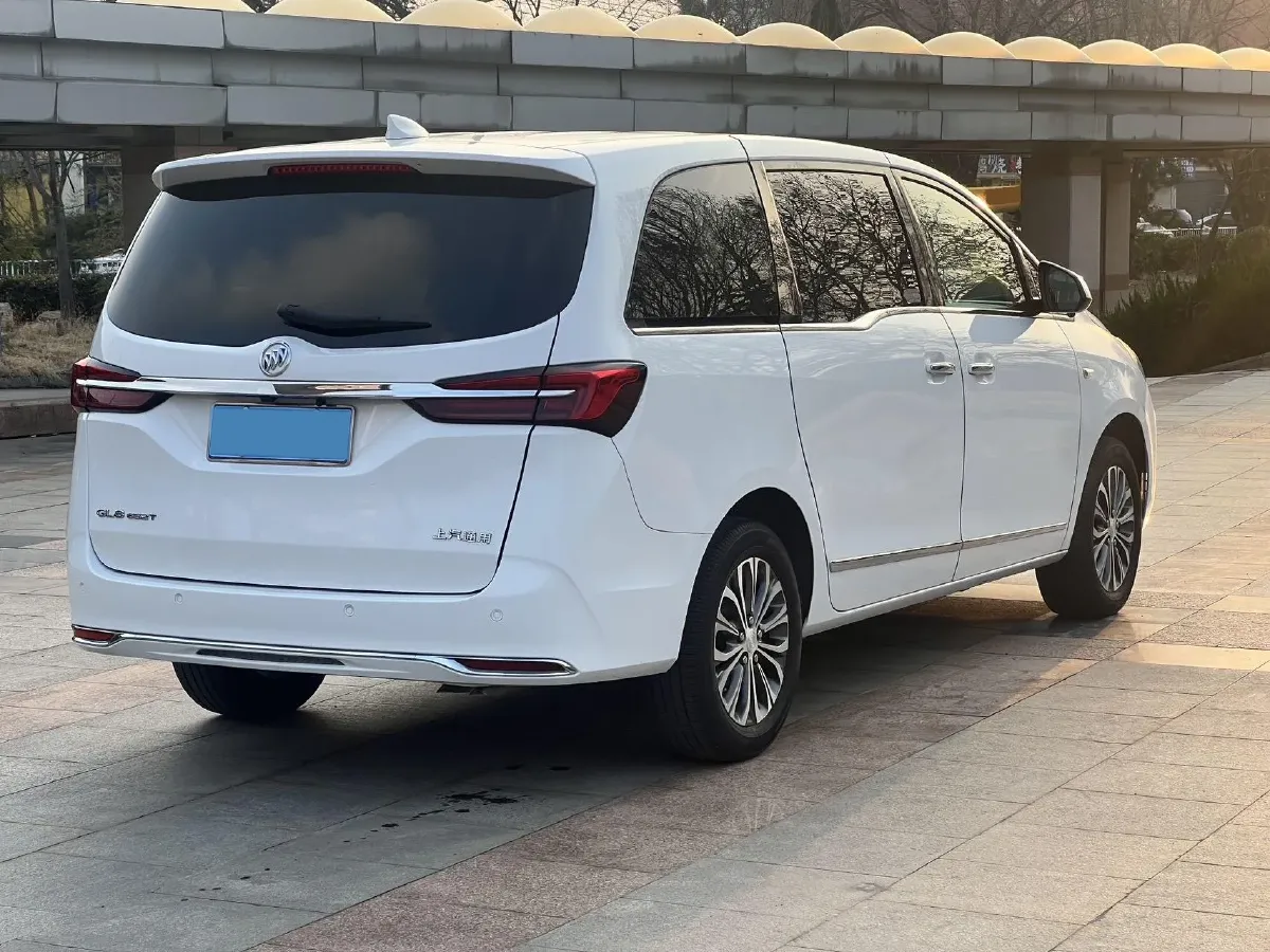 2022 Buick GL8 2.0T 237HP L4 9AT,autocango,china used car exporter,china ev exporter,chinese used car exporter,chinese used ev exporter