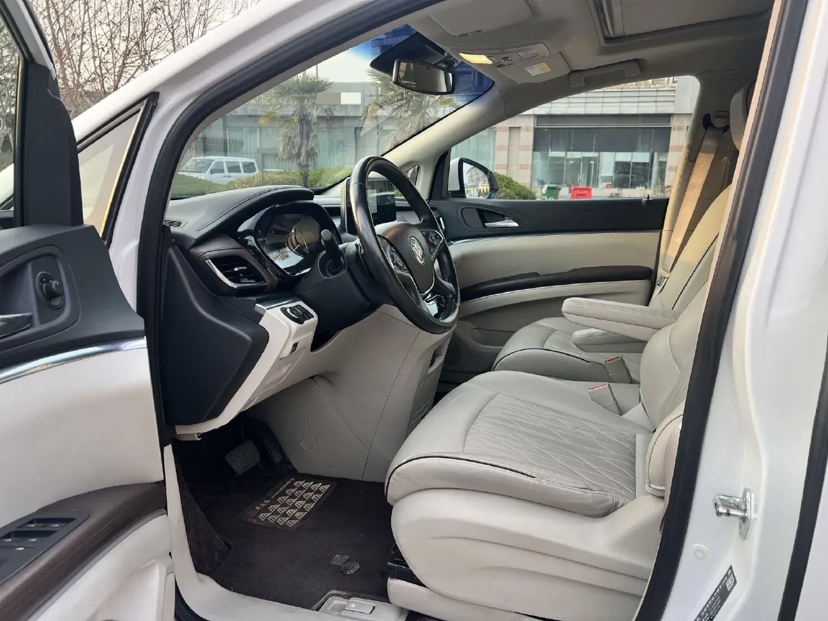 2022 Buick GL8 2.0T 237HP L4 9AT,autocango,china used car exporter,china ev exporter,chinese used car exporter,chinese used ev exporter