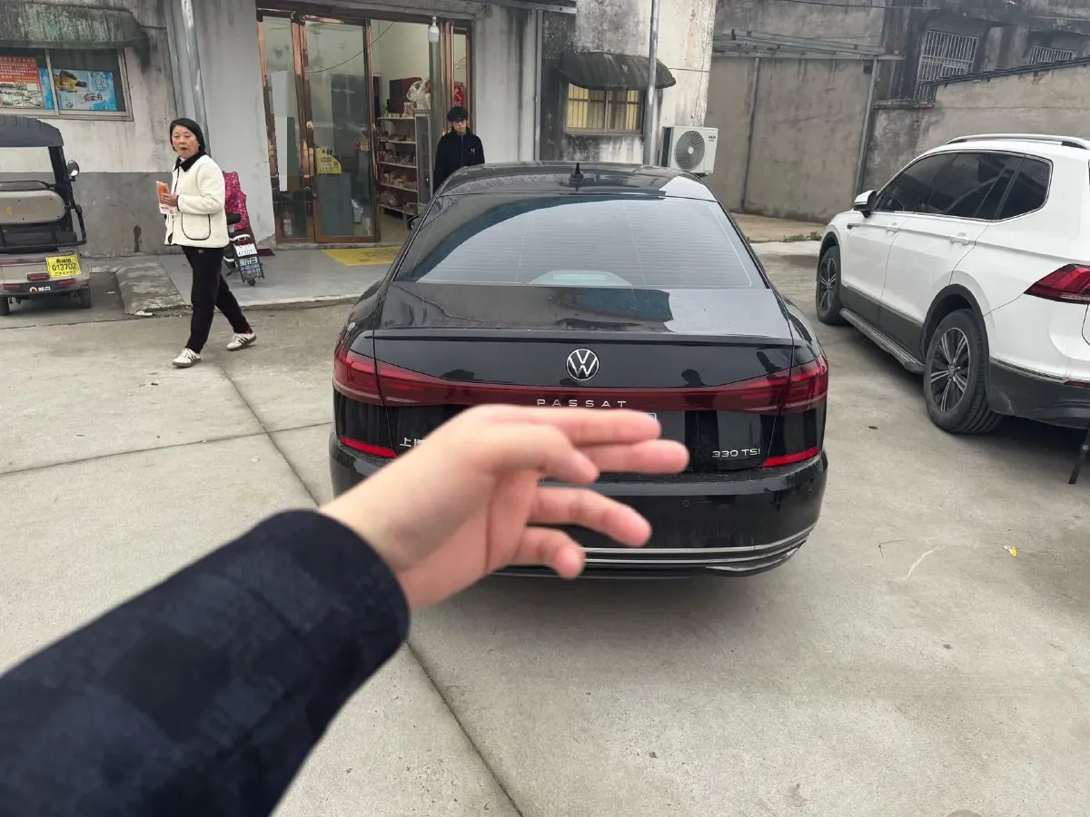 2023 Volkswagen Passat 2.0T 186HP L4 7DCT,autocango,china used car exporter,china ev exporter,chinese used car exporter,chinese used ev exporter