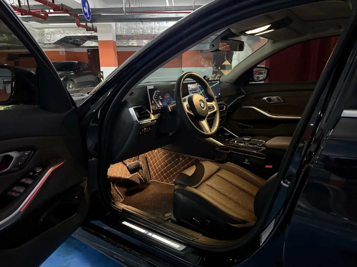 2024 BMW 3 Series 2.0T 184HP L4 8AT,autocango,china used car exporter,china ev exporter,chinese used car exporter,chinese used ev exporter