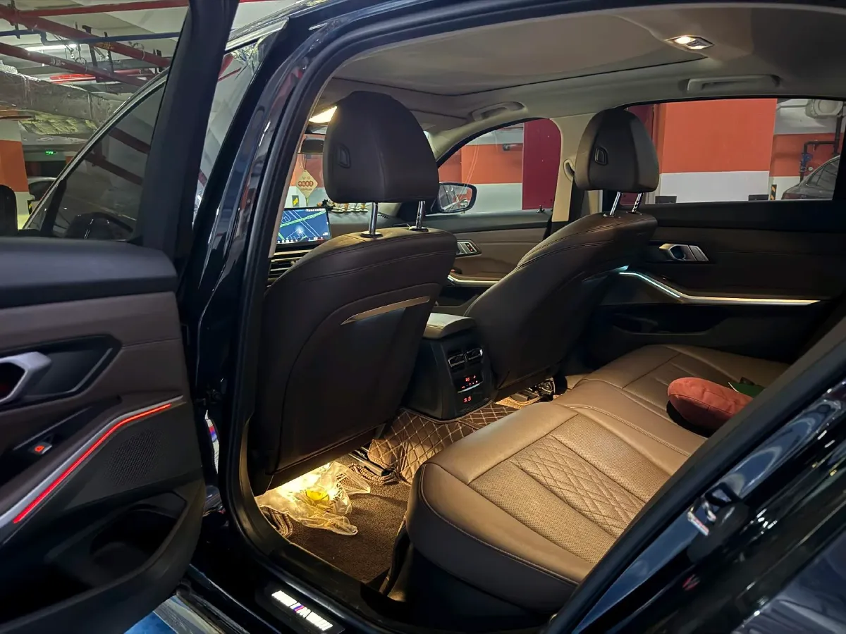 2024 BMW 3 Series 2.0T 184HP L4 8AT,autocango,china used car exporter,china ev exporter,chinese used car exporter,chinese used ev exporter