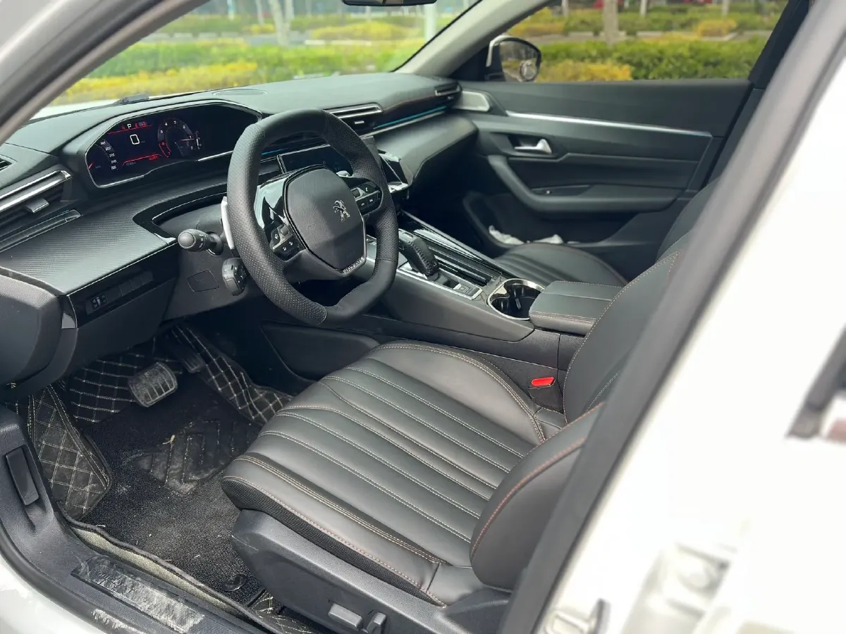 2022 Peugeot 508 1.6T 170HP L4 6AT,autocango,china used car exporter,china ev exporter,chinese used car exporter,chinese used ev exporter