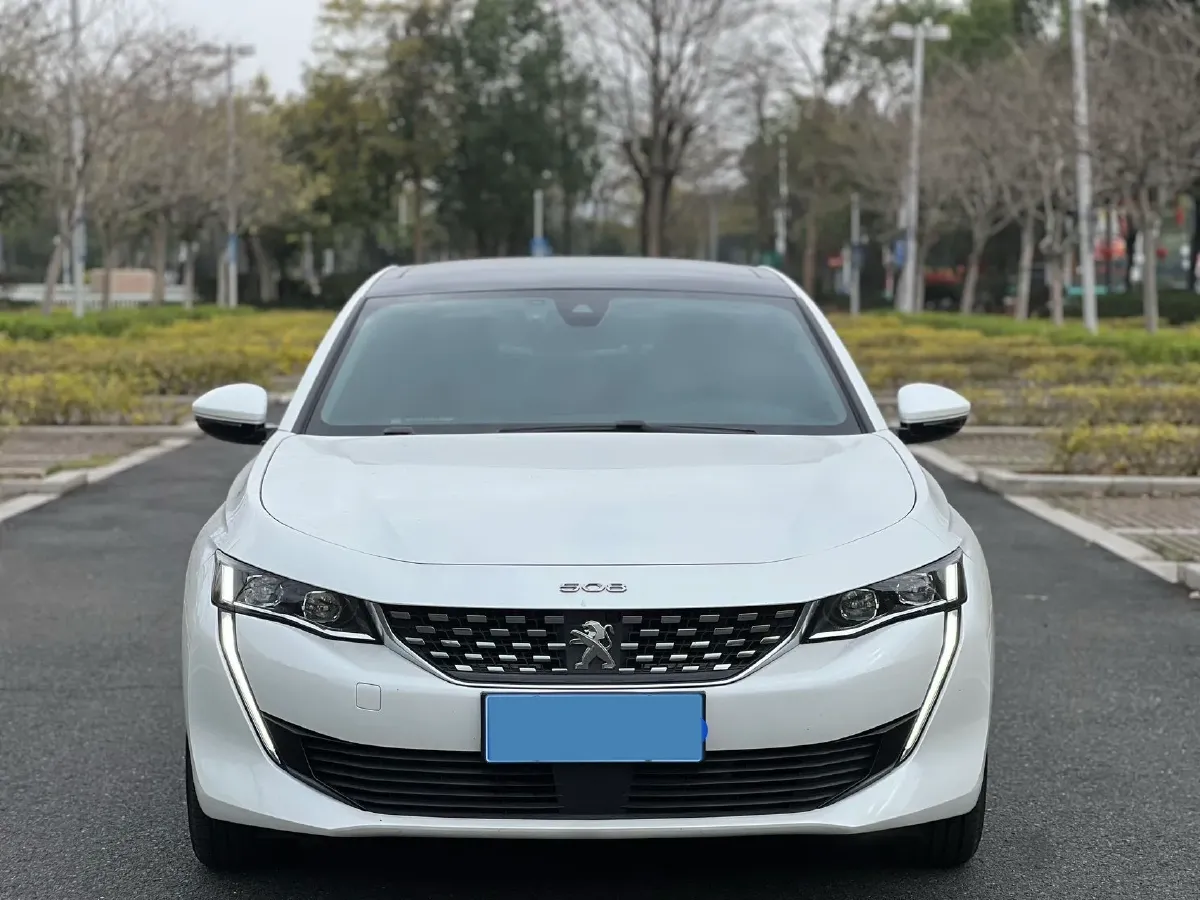 2022 Peugeot 508 1.6T 170HP L4 6AT,autocango,china used car exporter,china ev exporter,chinese used car exporter,chinese used ev exporter