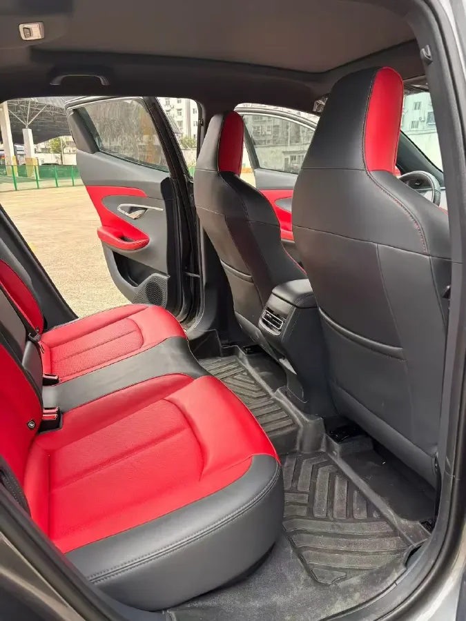 2021 ChangAn UNI-T 1.5T 180HP L4 7DCT,autocango,china used car exporter,china ev exporter,chinese used car exporter,chinese used ev exporter