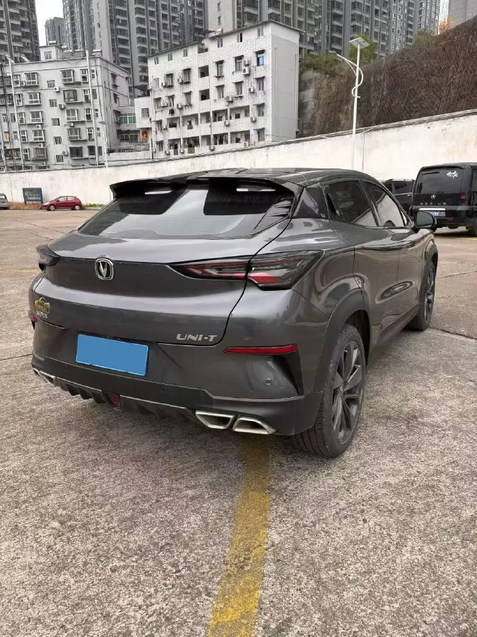 2021 ChangAn UNI-T 1.5T 180HP L4 7DCT,autocango,china used car exporter,china ev exporter,chinese used car exporter,chinese used ev exporter