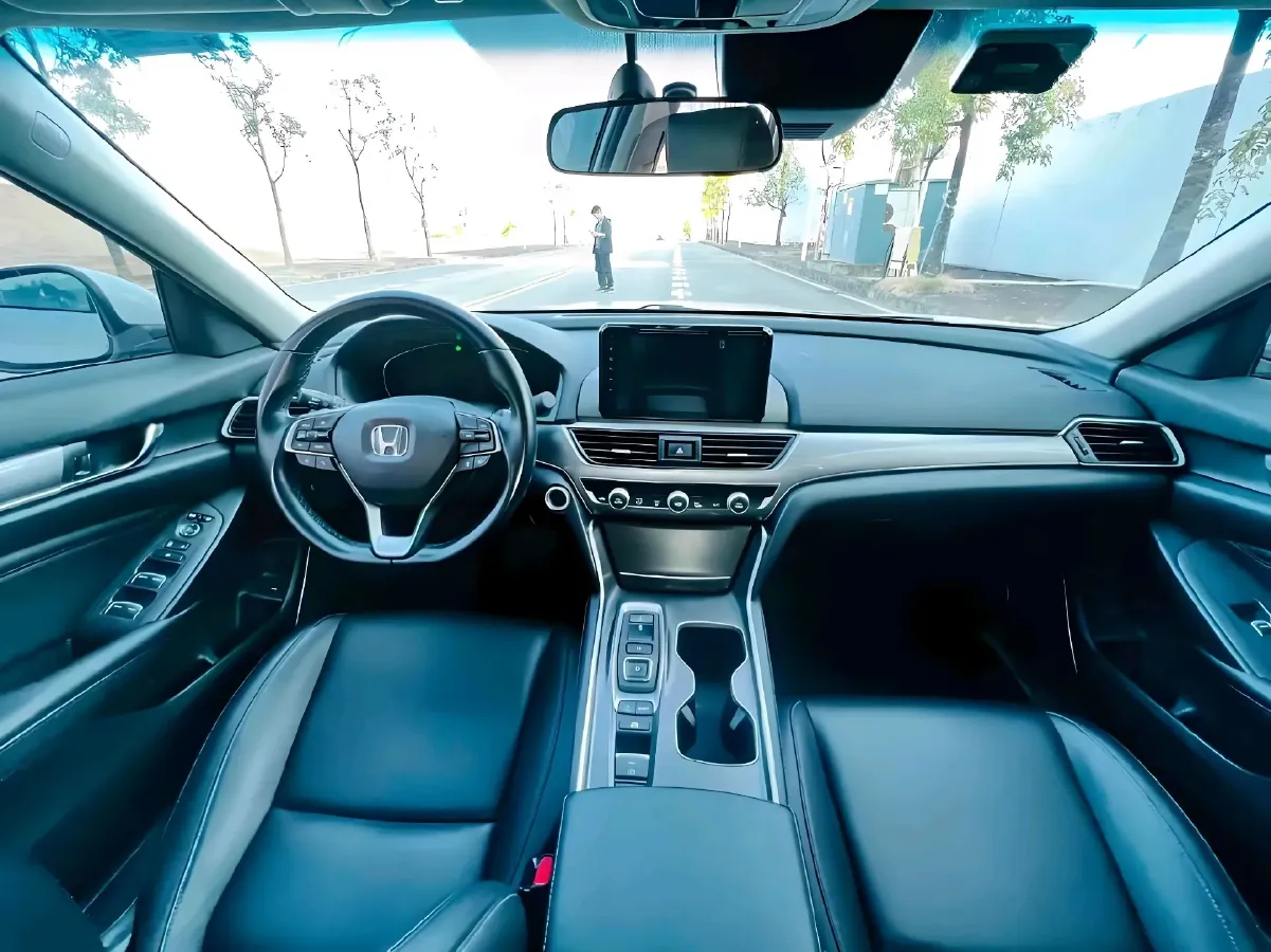 2018 Honda Accord 2.0L 146HP L4 E-CVT Hybrid,autocango,china used car exporter,china ev exporter,chinese used car exporter,chinese used ev exporter