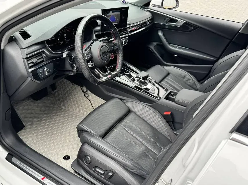 2022 Audi A4L 2.0T 190HP L4 7DCT,autocango,china used car exporter,china ev exporter,chinese used car exporter,chinese used ev exporter