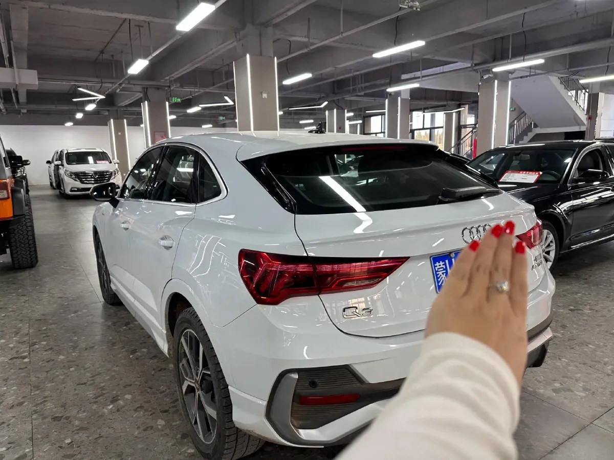 2021 Audi Q3 Sportback 2.0T 186HP L4 7DCT,autocango,china used car exporter,china ev exporter,chinese used car exporter,chinese used ev exporter