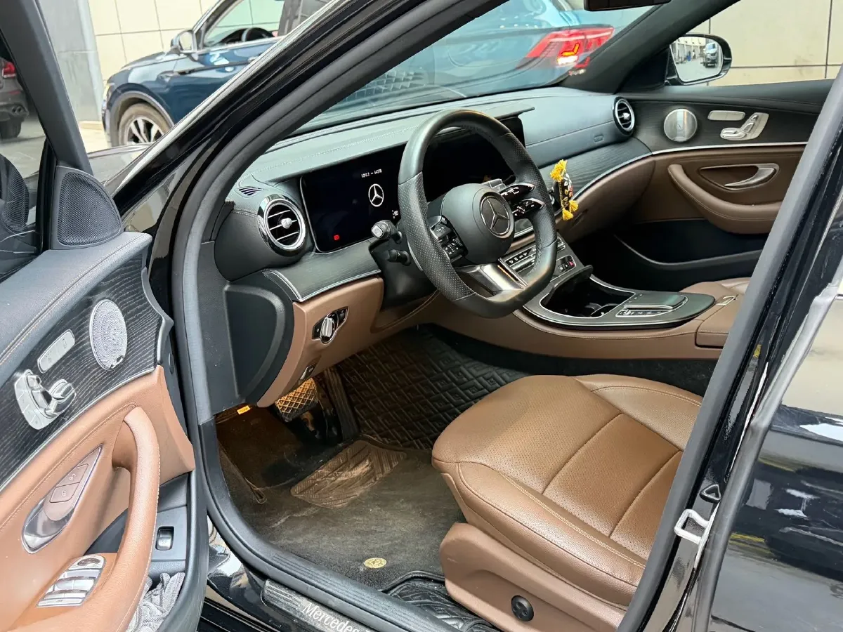 2021 Mercedes-Benz E Class 2.0T 258HP L4 9AT,autocango,china used car exporter,china ev exporter,chinese used car exporter,chinese used ev exporter