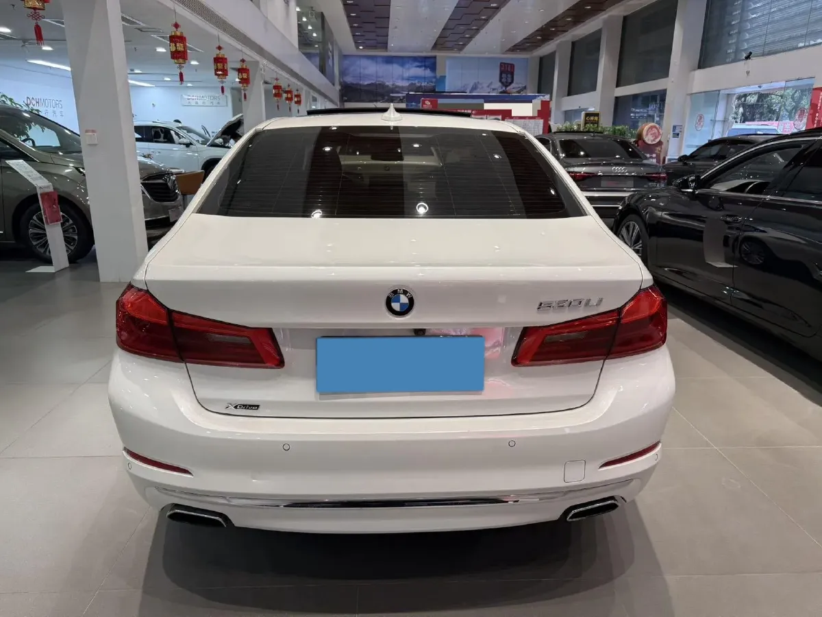 2020 BMW 5 Series 2.0T 252HP L4 8AT,autocango,china used car exporter,china ev exporter,chinese used car exporter,chinese used ev exporter
