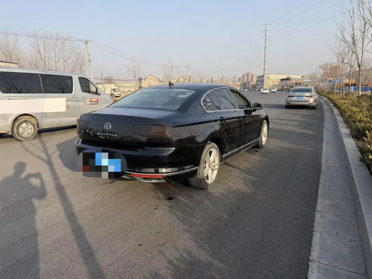 2023 Volkswagen Magotan 2.0T 186HP L4 7DCT,autocango,china used car exporter,china ev exporter,chinese used car exporter,chinese used ev exporter