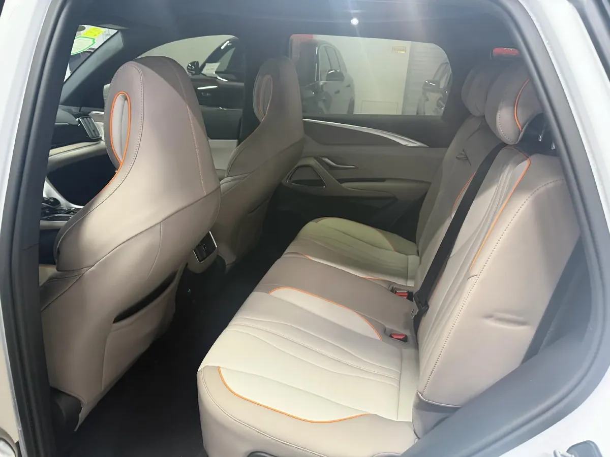 2024 BYD Song Pro 1.5L 110HP L4 E-CVT PHEV 18.3KWH,autocango,china used car exporter,china ev exporter,chinese used car exporter,chinese used ev exporter