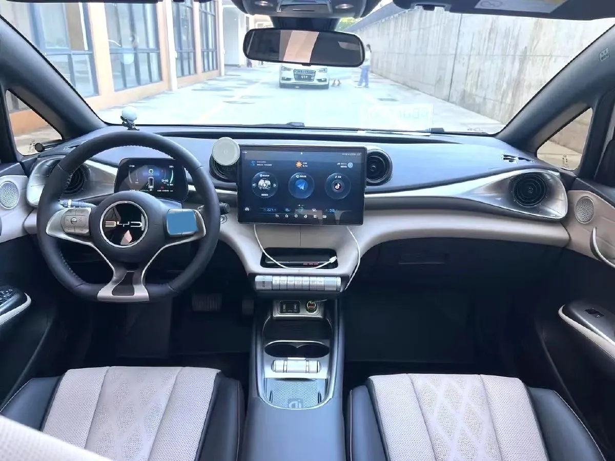 2023 BYD Dolphin BEV 44.928KWH,autocango,china used car exporter,china ev exporter,chinese used car exporter,chinese used ev exporter