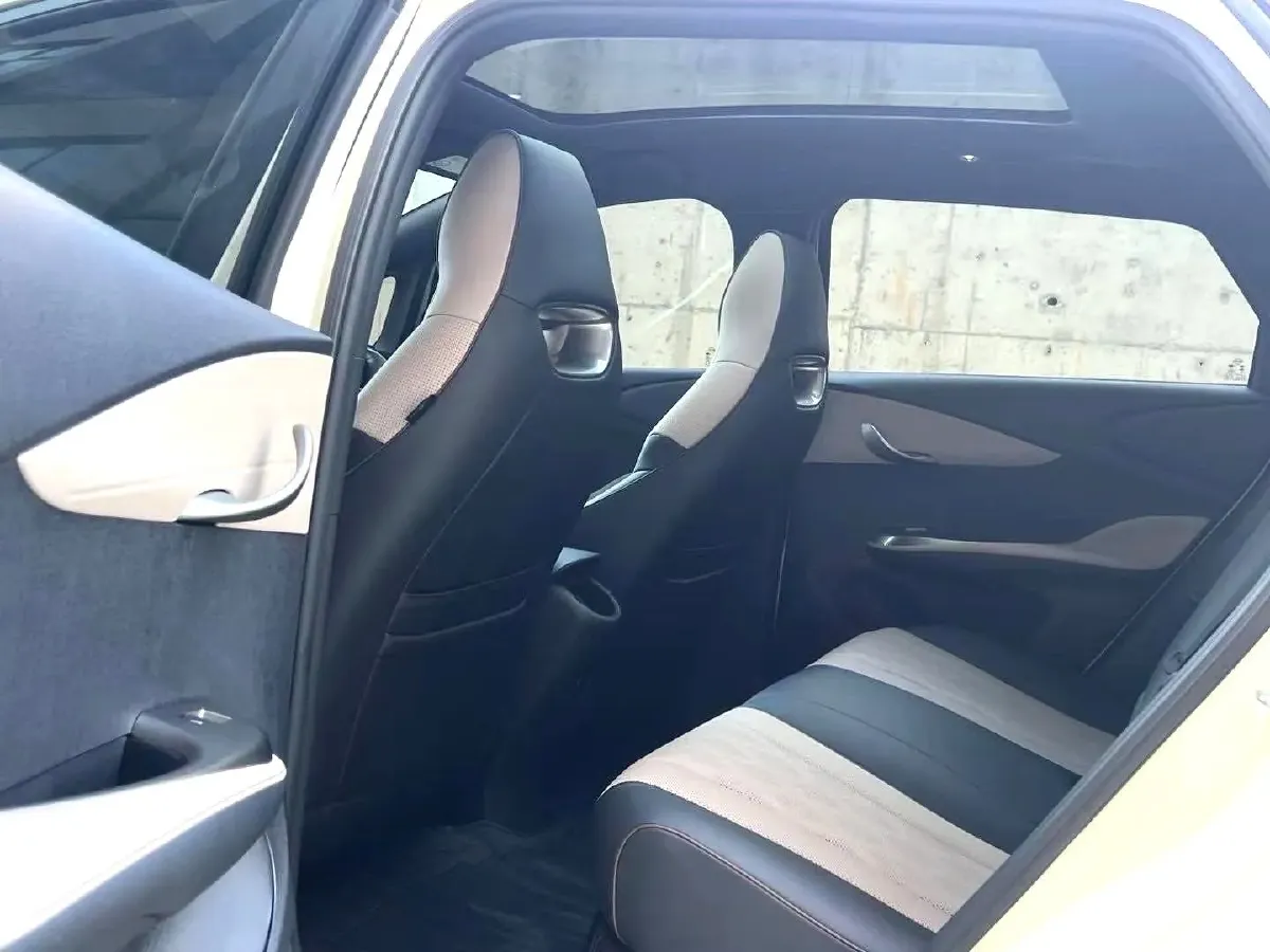 2023 BYD Dolphin BEV 44.928KWH,autocango,china used car exporter,china ev exporter,chinese used car exporter,chinese used ev exporter