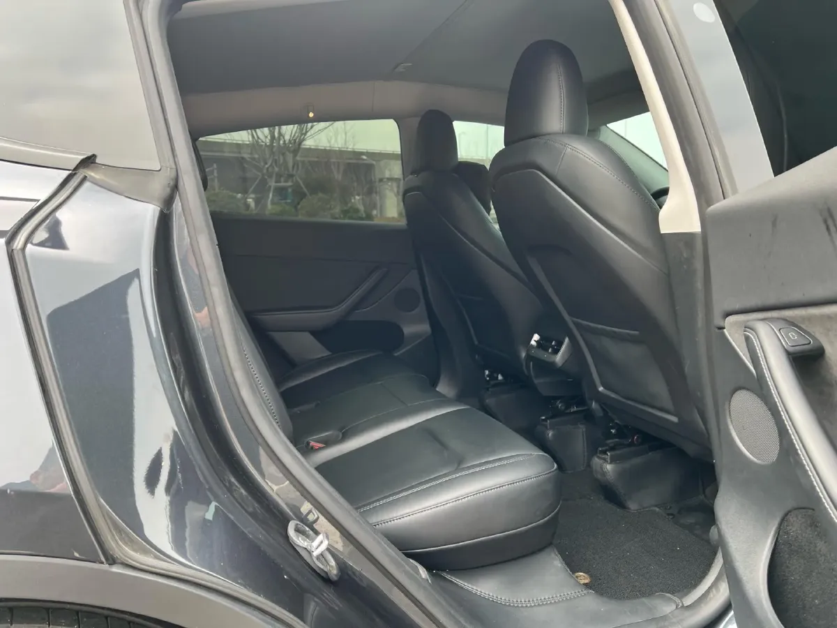 2024 Tesla Model Y BEV 78.4KWH,autocango,china used car exporter,china ev exporter,chinese used car exporter,chinese used ev exporter