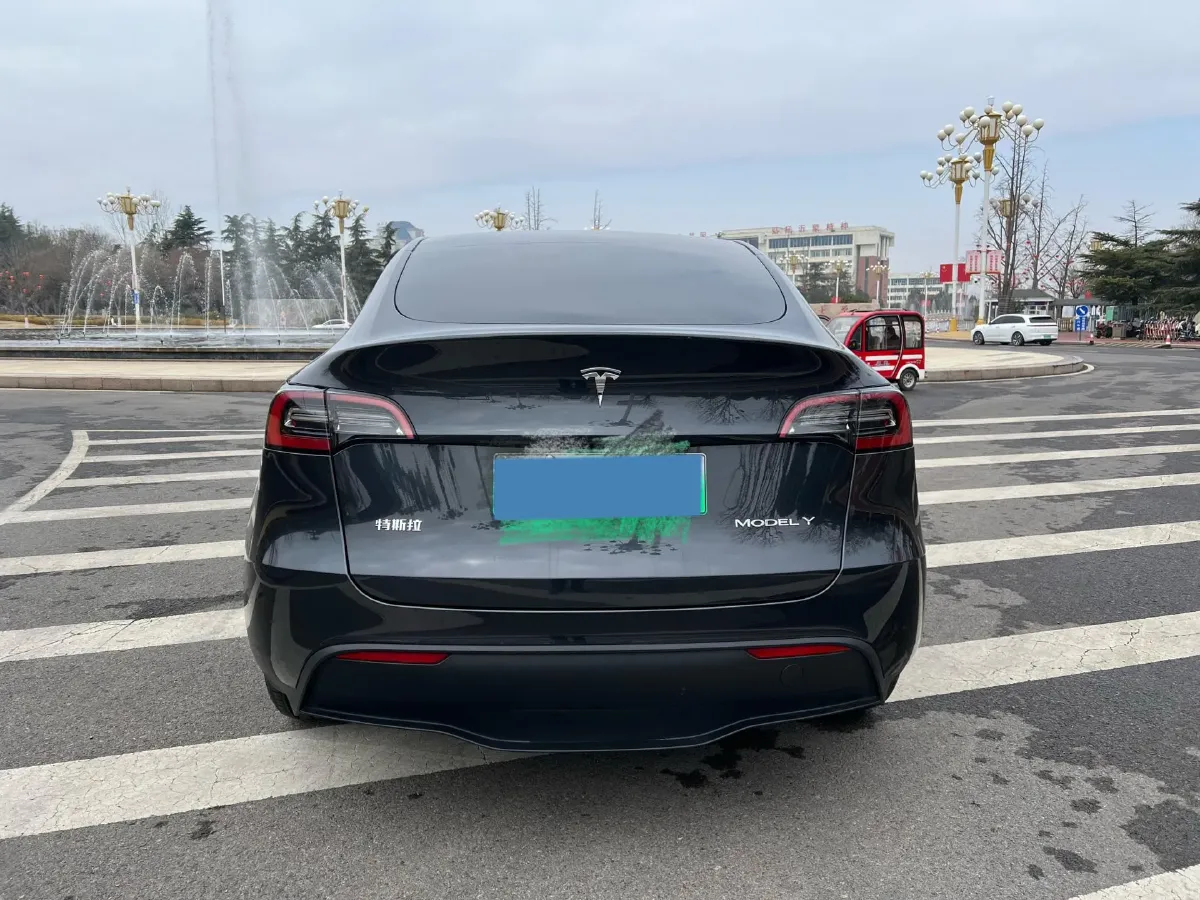 2024 Tesla Model Y BEV 78.4KWH,autocango,china used car exporter,china ev exporter,chinese used car exporter,chinese used ev exporter