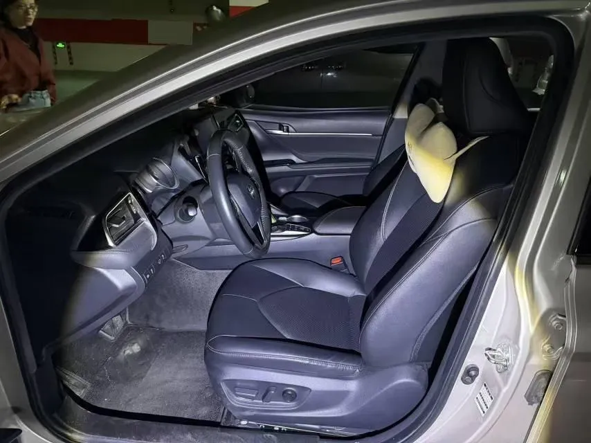 2023 Toyota Camry 2.5L 178HP L4 E-CVT Hybrid,autocango,china used car exporter,china ev exporter,chinese used car exporter,chinese used ev exporter