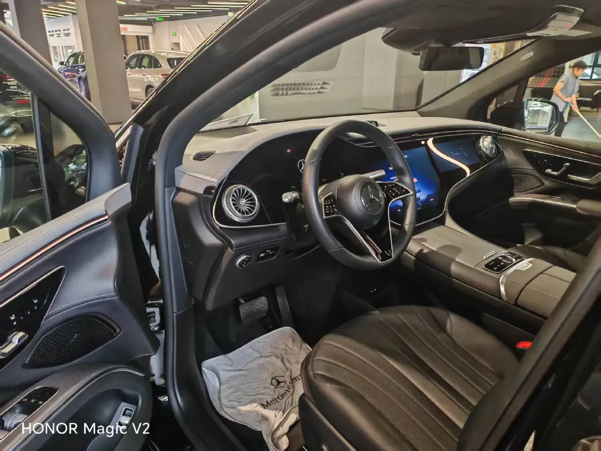 2023 Mercedes-Benz EQS SUV BEV 111.8KWH,autocango,china used car exporter,china ev exporter,chinese used car exporter,chinese used ev exporter