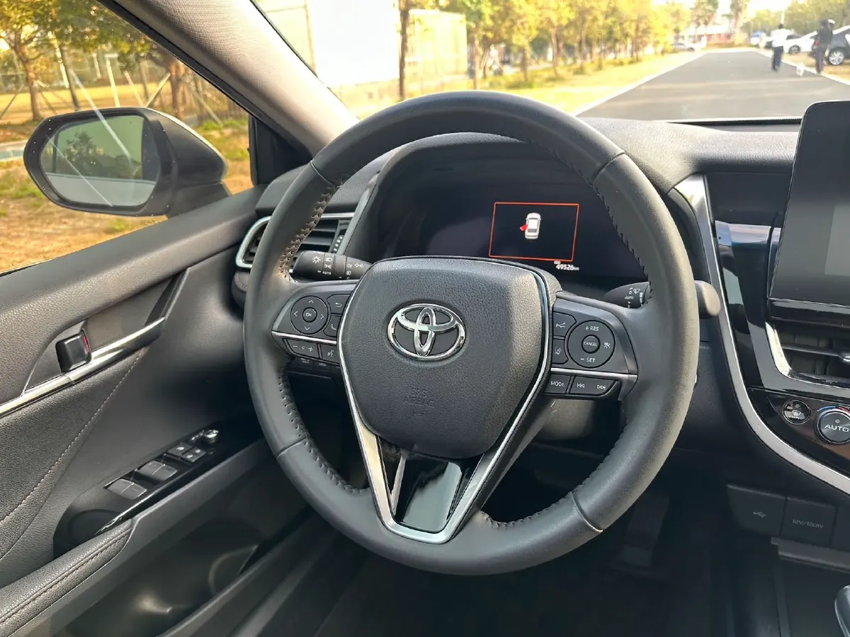 2021 Toyota Camry 2.5L 209HP L4 8AT,autocango,china used car exporter,china ev exporter,chinese used car exporter,chinese used ev exporter