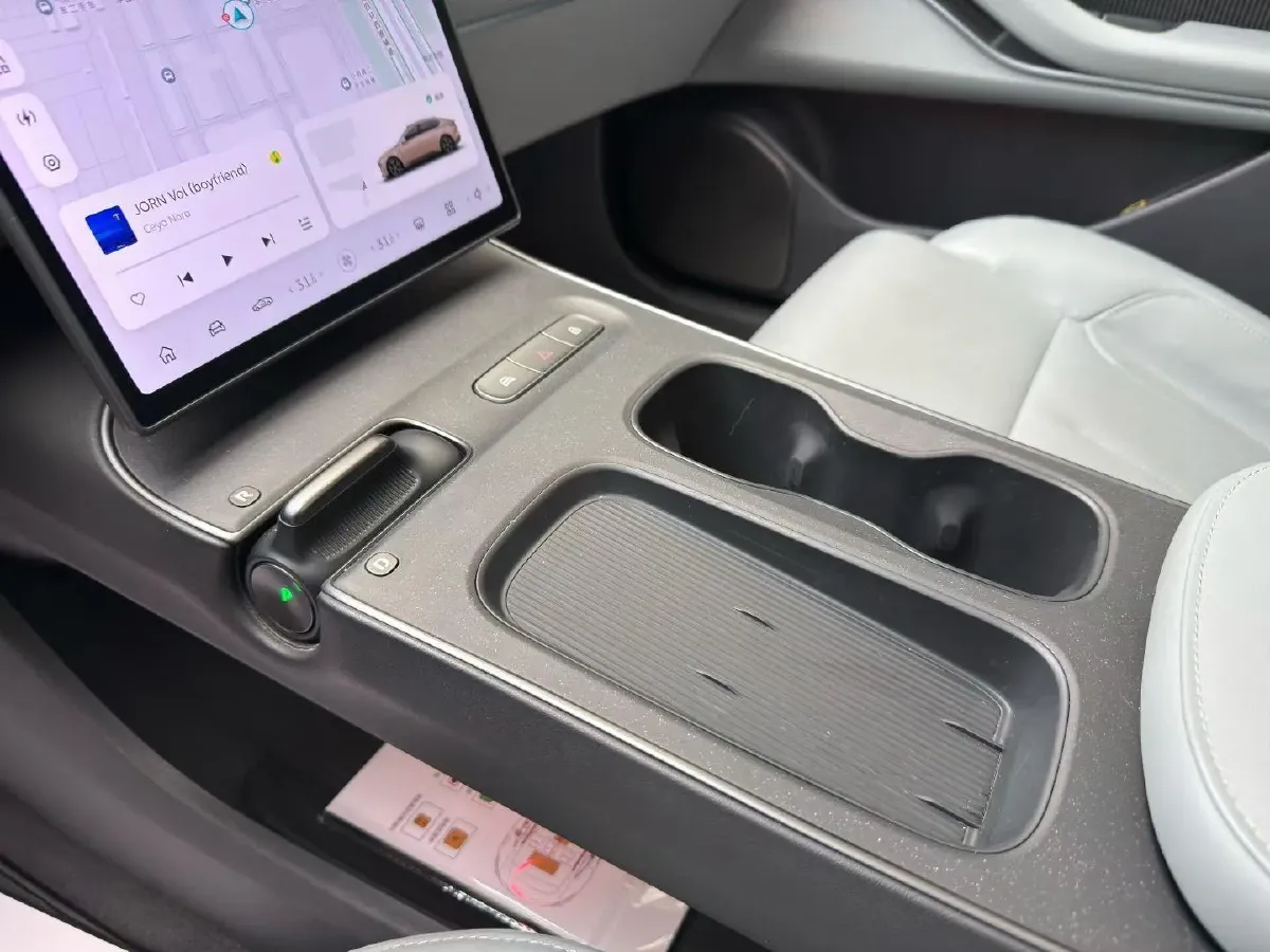 2022 JunTian HeiWuShi Youth 2.0T 203HP L4 6AT,autocango,china used car exporter,china ev exporter,chinese used car exporter,chinese used ev exporter