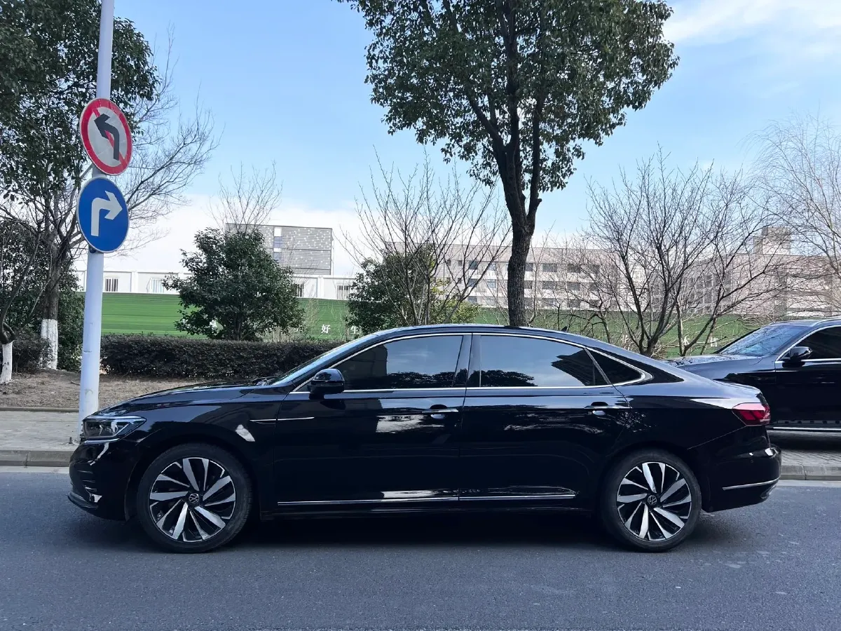 2022 Xpeng P7 BEV 60.2KWH,autocango,china used car exporter,china ev exporter,chinese used car exporter,chinese used ev exporter