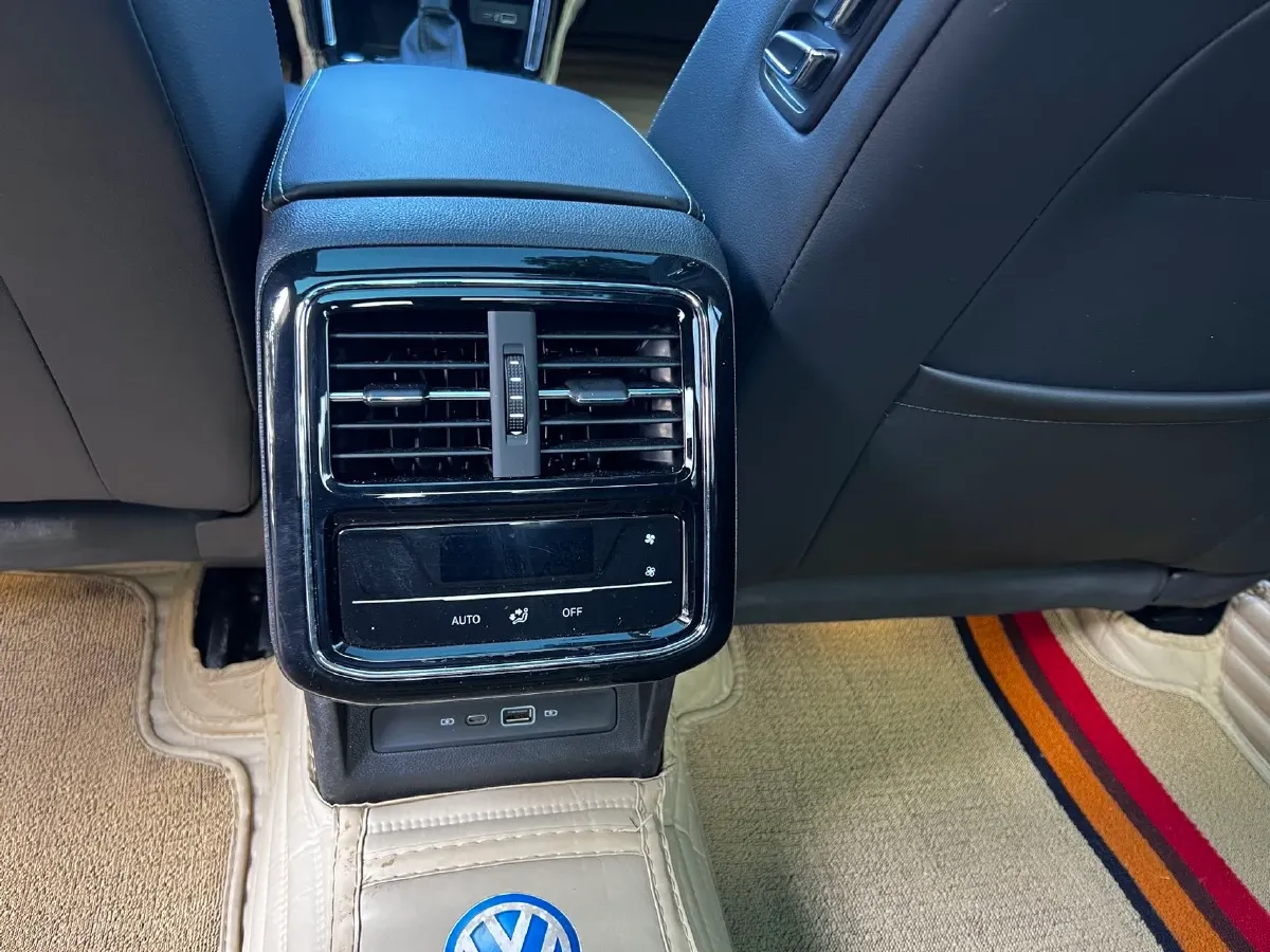 2022 Xpeng P7 BEV 60.2KWH,autocango,china used car exporter,china ev exporter,chinese used car exporter,chinese used ev exporter