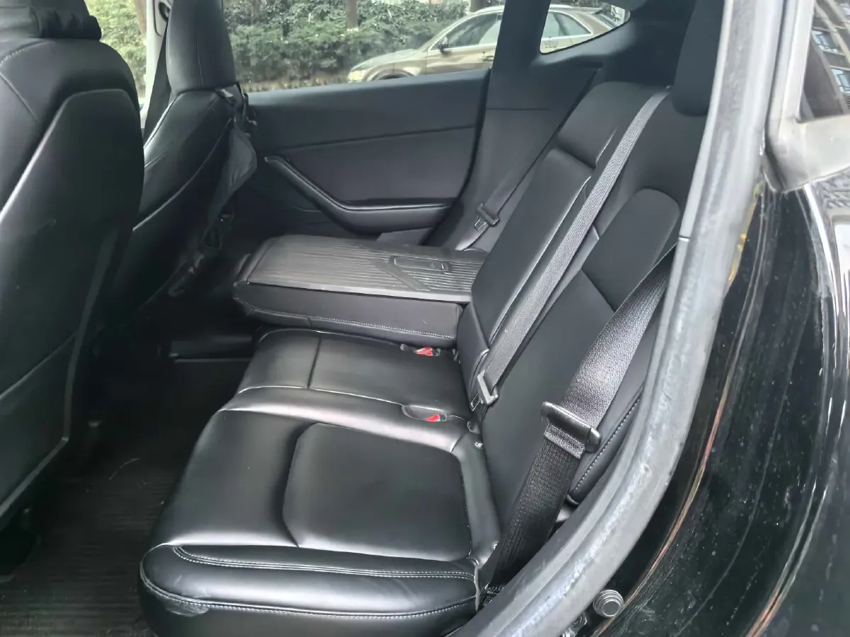 2022 Tesla Model Y BEV 60KWH,autocango,china used car exporter,china ev exporter,chinese used car exporter,chinese used ev exporter