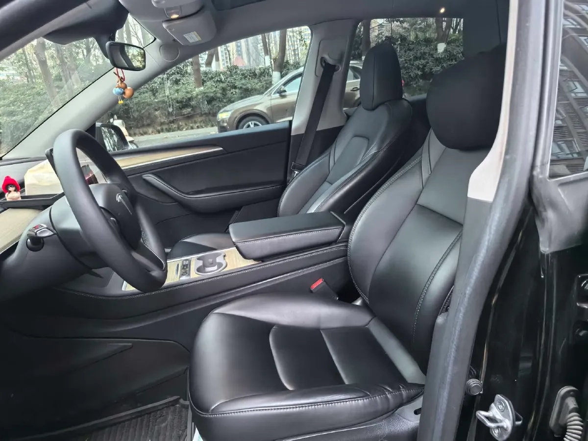 2022 Tesla Model Y BEV 60KWH,autocango,china used car exporter,china ev exporter,chinese used car exporter,chinese used ev exporter