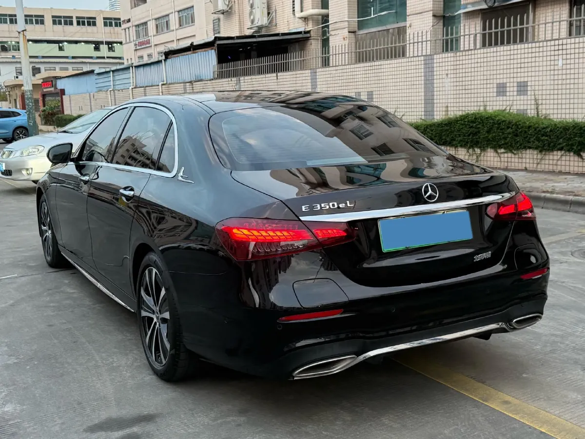 2023 Mercedes-Benz E Class 2.0T 211HP L4 9AT PHEV 25.4KWH,autocango,china used car exporter,china ev exporter,chinese used car exporter,chinese used ev exporter