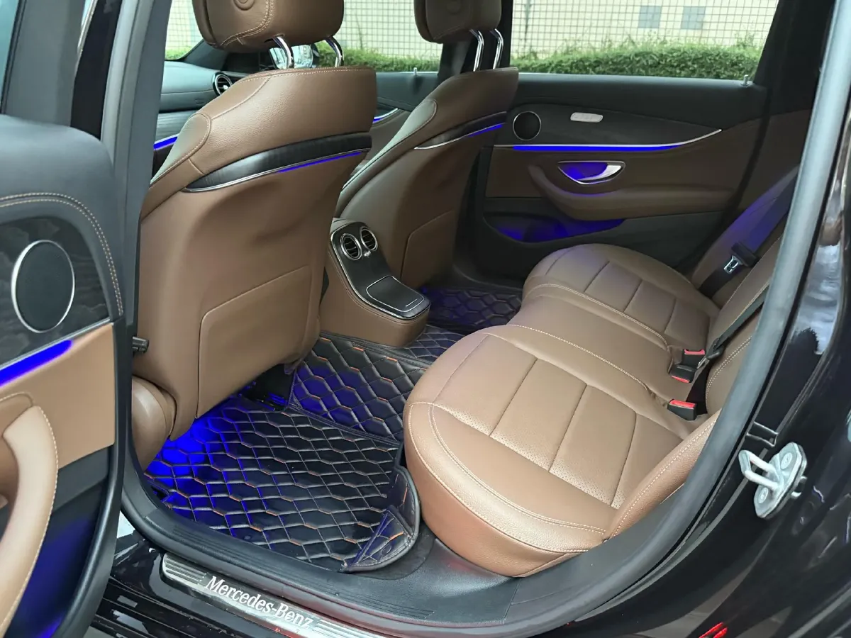 2023 Mercedes-Benz E Class 2.0T 211HP L4 9AT PHEV 25.4KWH,autocango,china used car exporter,china ev exporter,chinese used car exporter,chinese used ev exporter