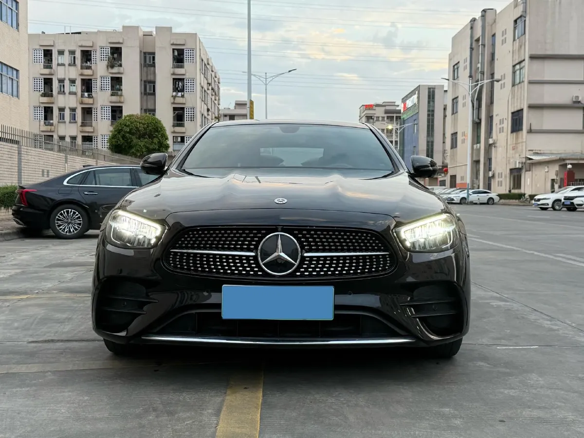 2023 Mercedes-Benz E Class 2.0T 211HP L4 9AT PHEV 25.4KWH,autocango,china used car exporter,china ev exporter,chinese used car exporter,chinese used ev exporter