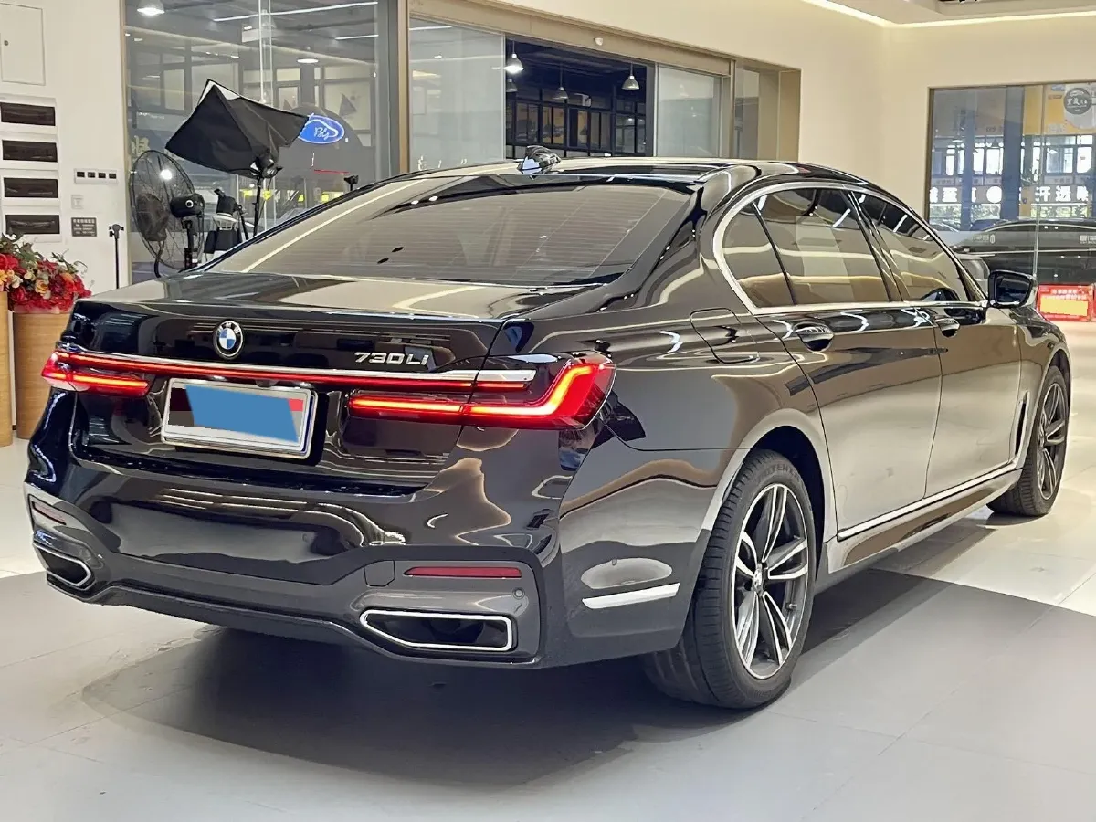 2019 BMW 7 Series 2.0T 265HP L4 8AT,autocango,china used car exporter,china ev exporter,chinese used car exporter,chinese used ev exporter