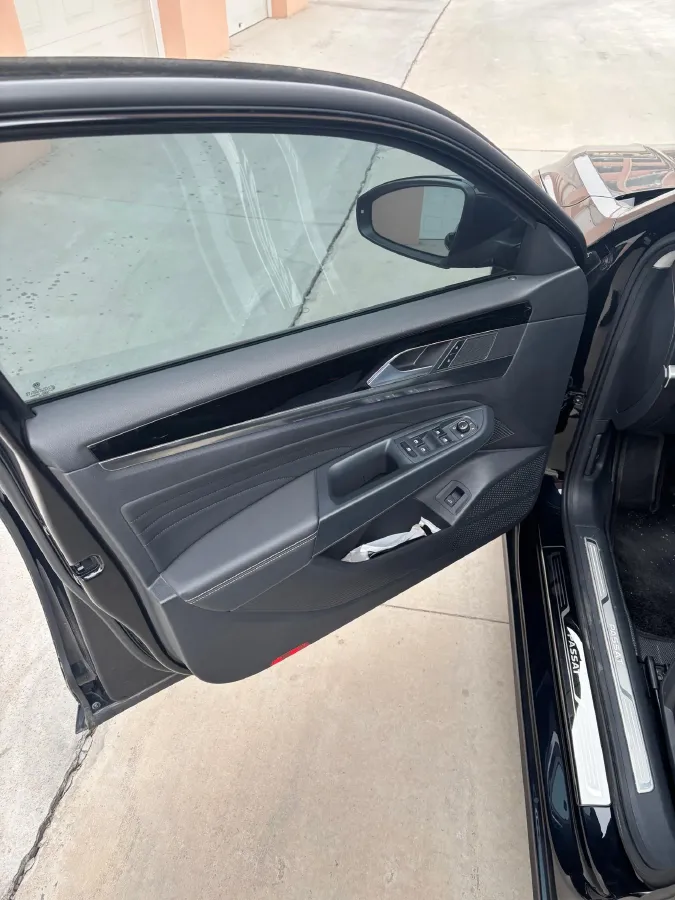 2023 Volkswagen Passat 2.0T 186HP L4 7DCT,autocango,china used car exporter,china ev exporter,chinese used car exporter,chinese used ev exporter