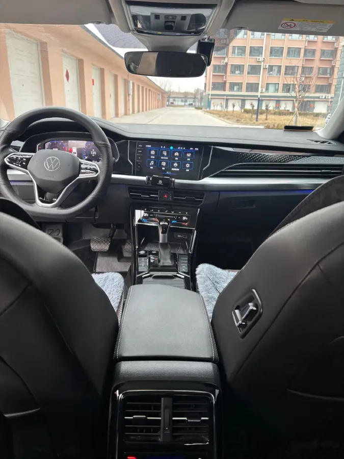 2023 Volkswagen Passat 2.0T 186HP L4 7DCT,autocango,china used car exporter,china ev exporter,chinese used car exporter,chinese used ev exporter