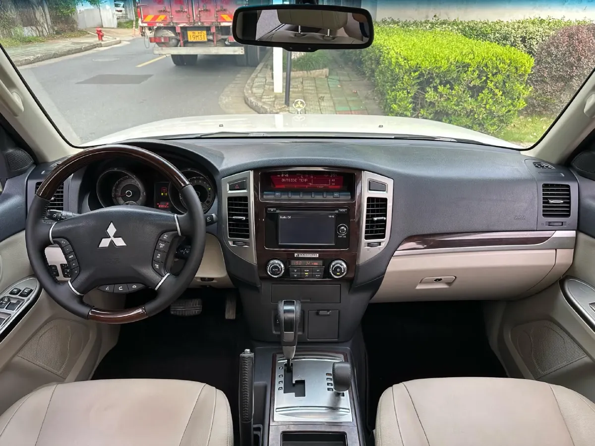 2017 Honda Jade 1.8L 141HP L4 5AT,autocango,china used car exporter,china ev exporter,chinese used car exporter,chinese used ev exporter