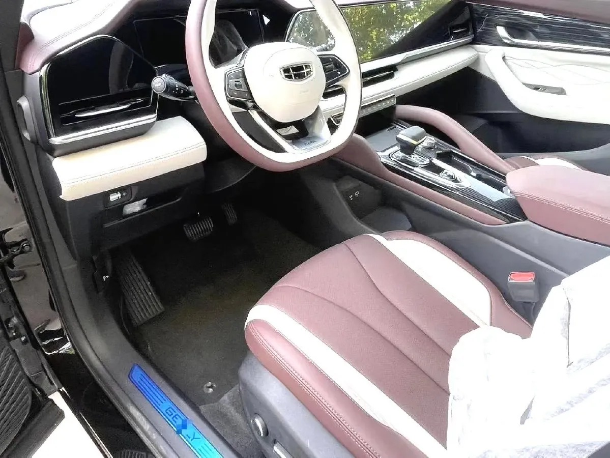 2021 Geely Monjaro 2.0T 238HP L4 8AT,autocango,china used car exporter,china ev exporter,chinese used car exporter,chinese used ev exporter