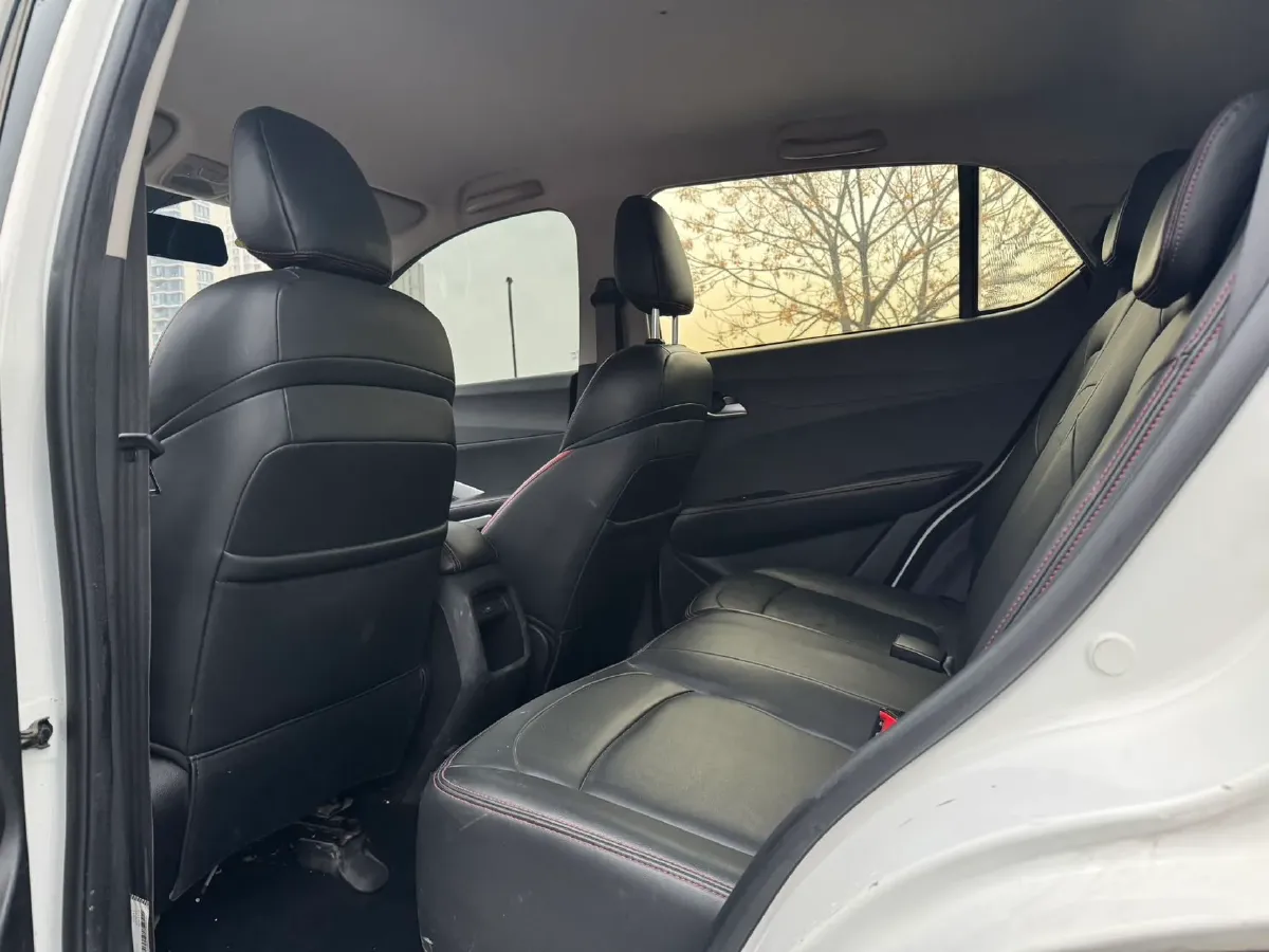 2021 BaoJun 510 1.5L 99HP L4 6MT,autocango,china used car exporter,china ev exporter,chinese used car exporter,chinese used ev exporter