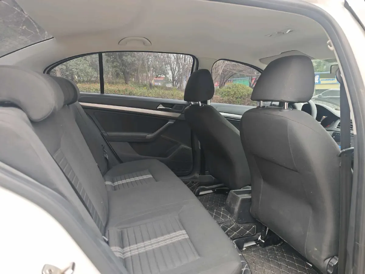 2019 ChangAn Eado XT 1.6L 128HP L4 6AT,autocango,china used car exporter,china ev exporter,chinese used car exporter,chinese used ev exporter