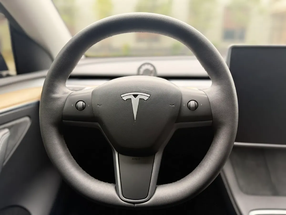 2022 Tesla Model Y BEV 60KWH,autocango,china used car exporter,china ev exporter,chinese used car exporter,chinese used ev exporter