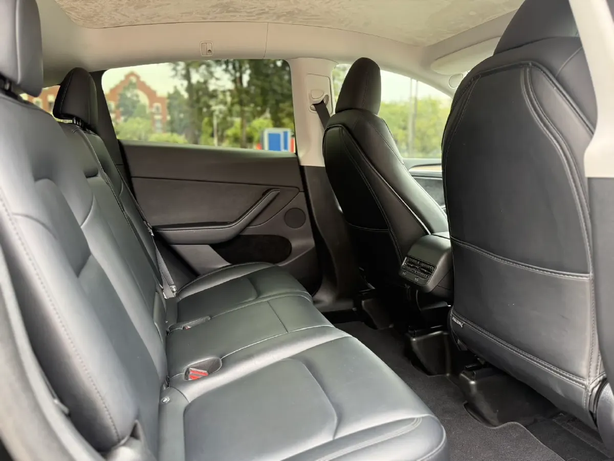 2022 Tesla Model Y BEV 60KWH,autocango,china used car exporter,china ev exporter,chinese used car exporter,chinese used ev exporter