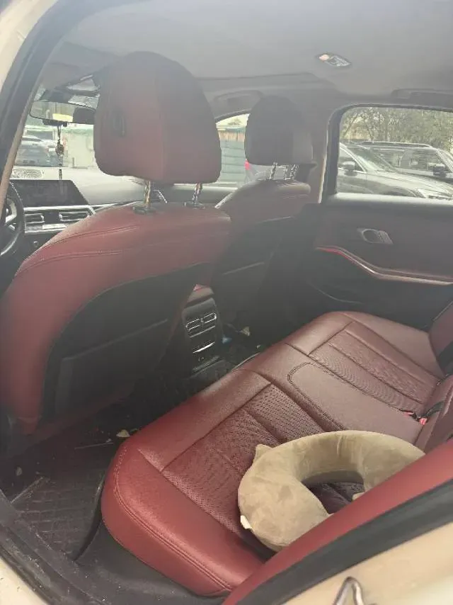 2022 BMW 3 Series 2.0T 156HP L4 8AT,autocango,china used car exporter,china ev exporter,chinese used car exporter,chinese used ev exporter