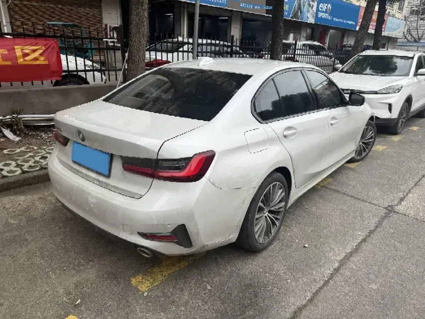2022 BMW 3 Series 2.0T 156HP L4 8AT,autocango,china used car exporter,china ev exporter,chinese used car exporter,chinese used ev exporter