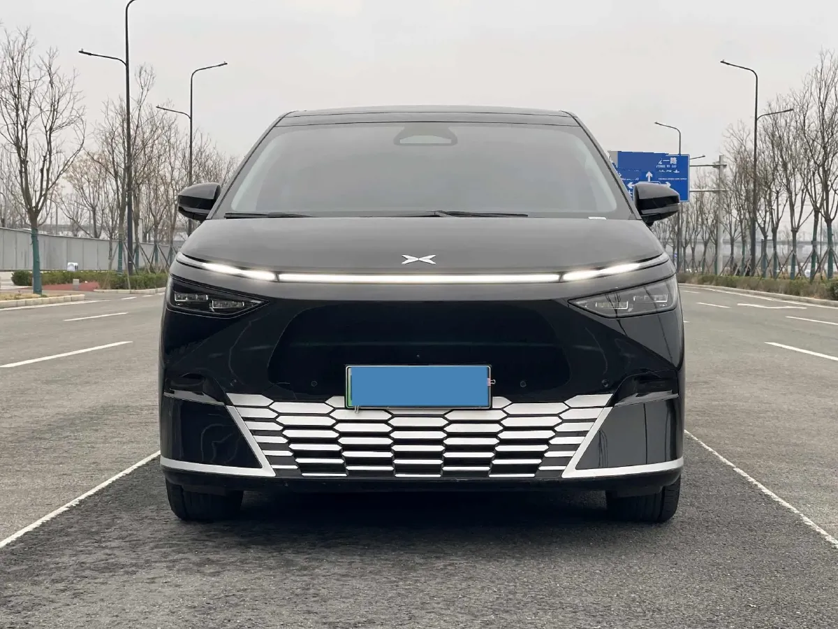 2024 Xpeng X9 BEV 101.5KWH,autocango,china used car exporter,china ev exporter,chinese used car exporter,chinese used ev exporter