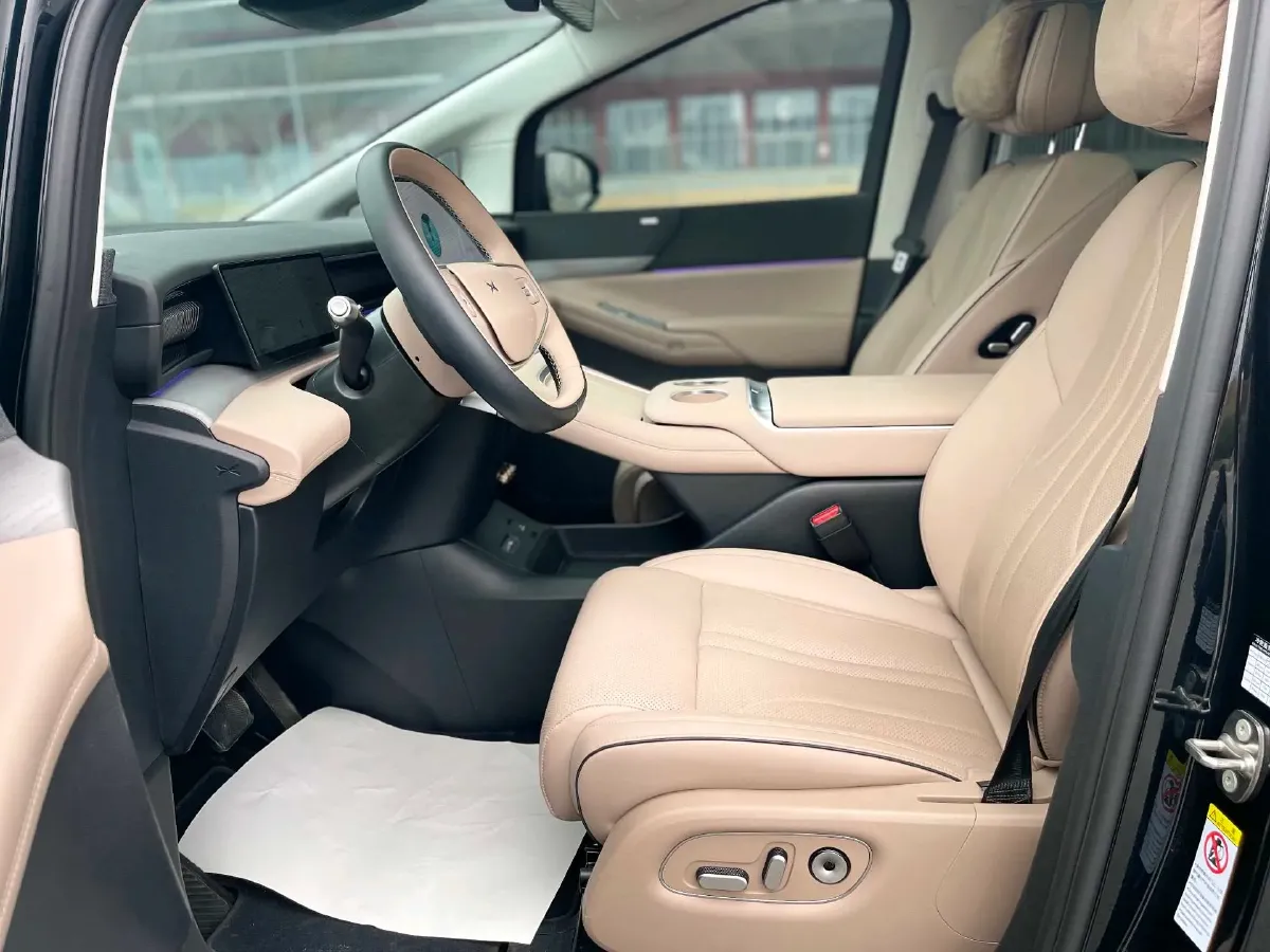 2024 Xpeng X9 BEV 101.5KWH,autocango,china used car exporter,china ev exporter,chinese used car exporter,chinese used ev exporter