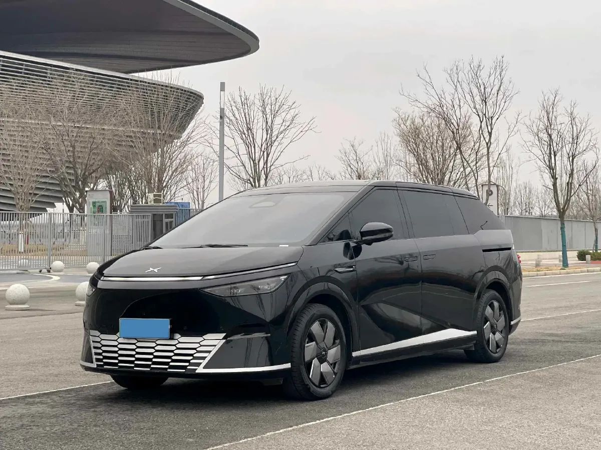 2024 Xpeng X9 BEV 101.5KWH,autocango,china used car exporter,china ev exporter,chinese used car exporter,chinese used ev exporter